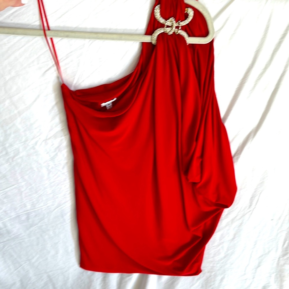 Cache mini with jewel detail on shoulder